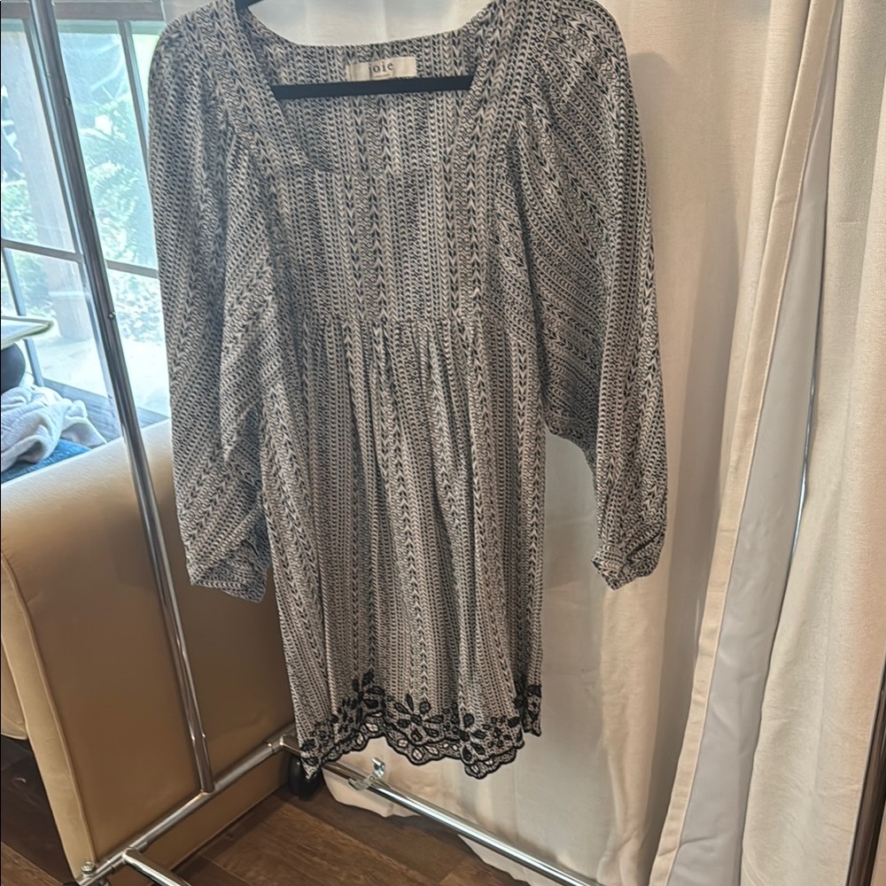 Chic Black and White Patterned Dress